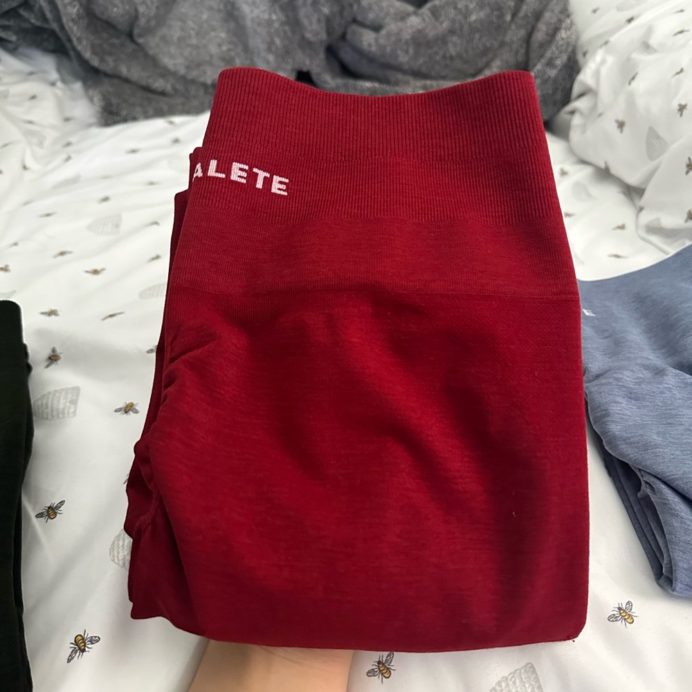 AMPLIFY LEGGINGS